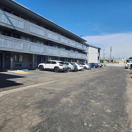Budget Inn Corcoran Экстерьер фото