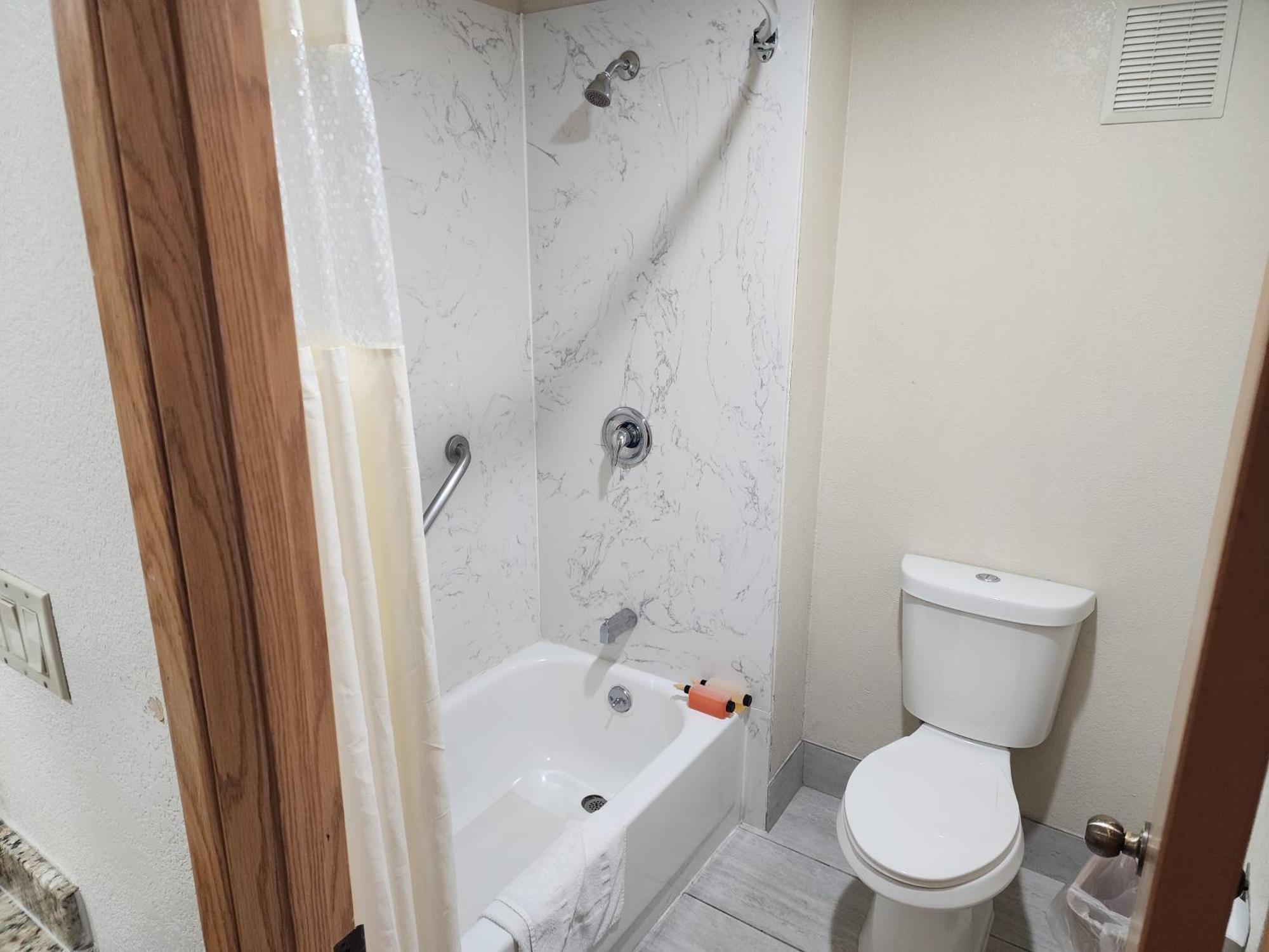 Budget Inn Corcoran Экстерьер фото