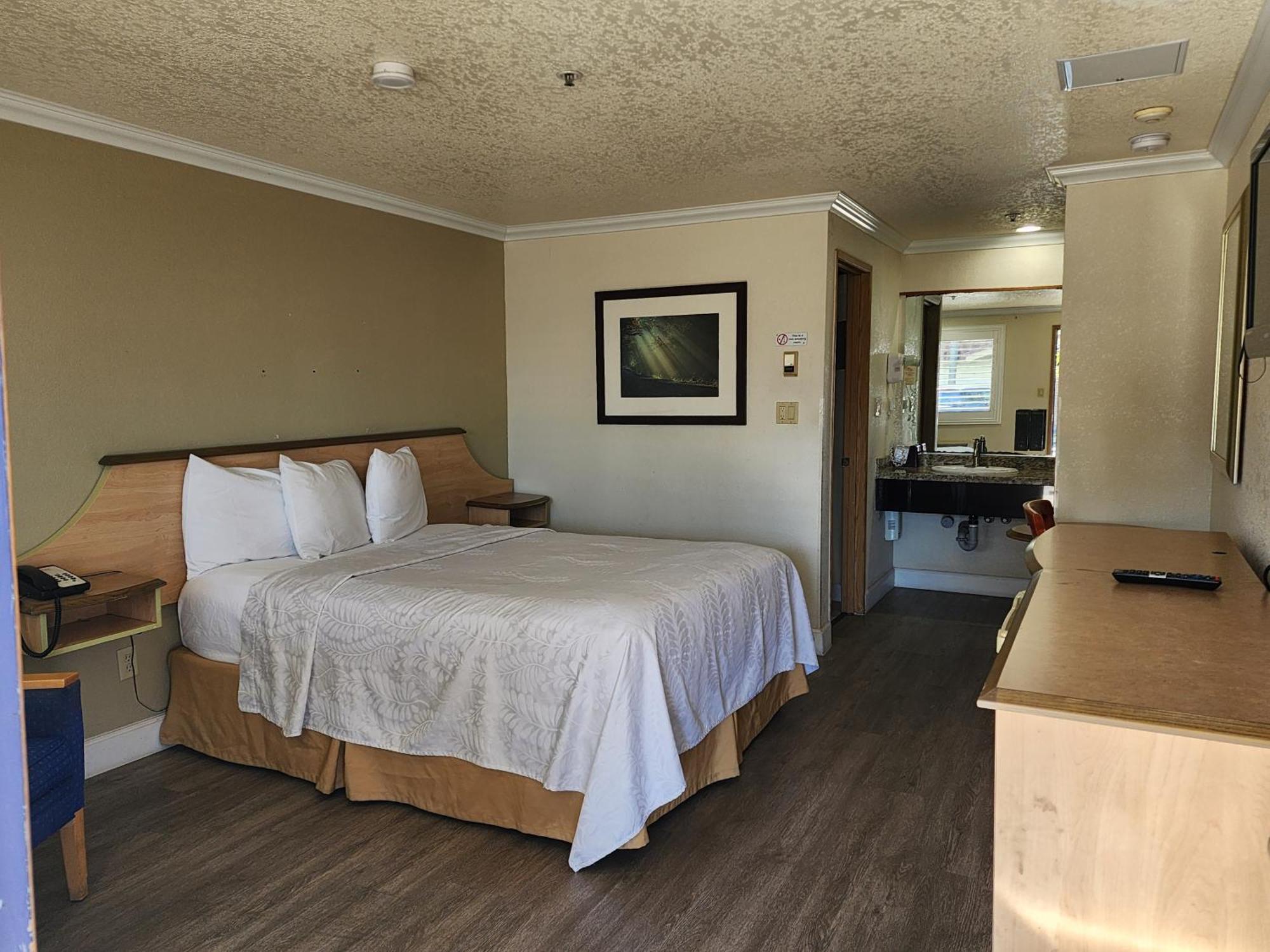 Budget Inn Corcoran Экстерьер фото