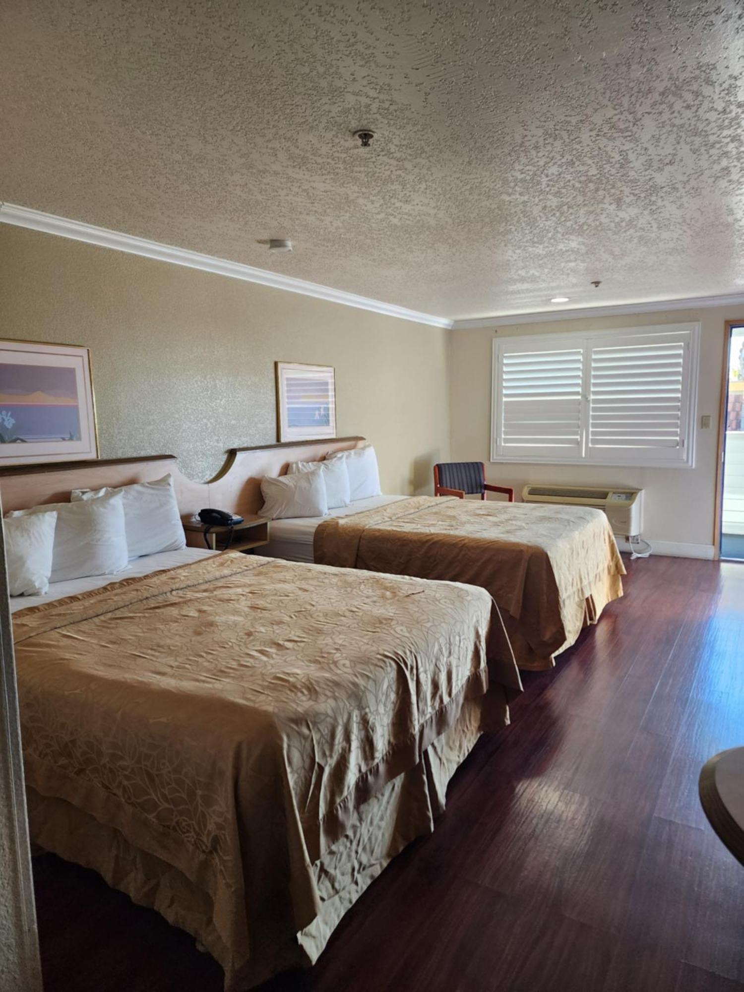 Budget Inn Corcoran Экстерьер фото