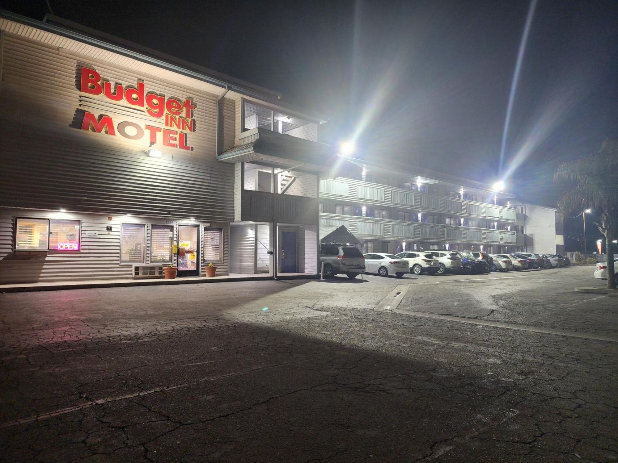 Budget Inn Corcoran Экстерьер фото