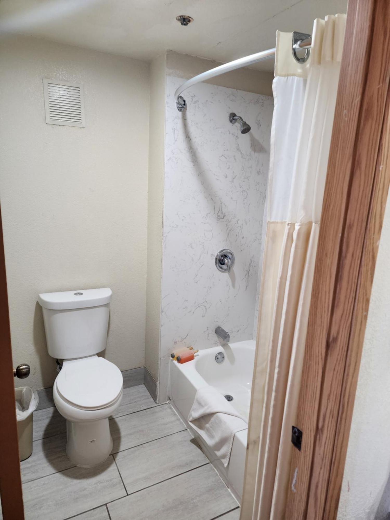 Budget Inn Corcoran Экстерьер фото