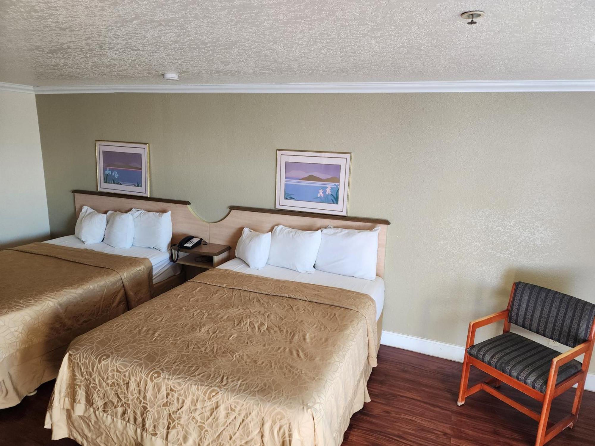 Budget Inn Corcoran Экстерьер фото
